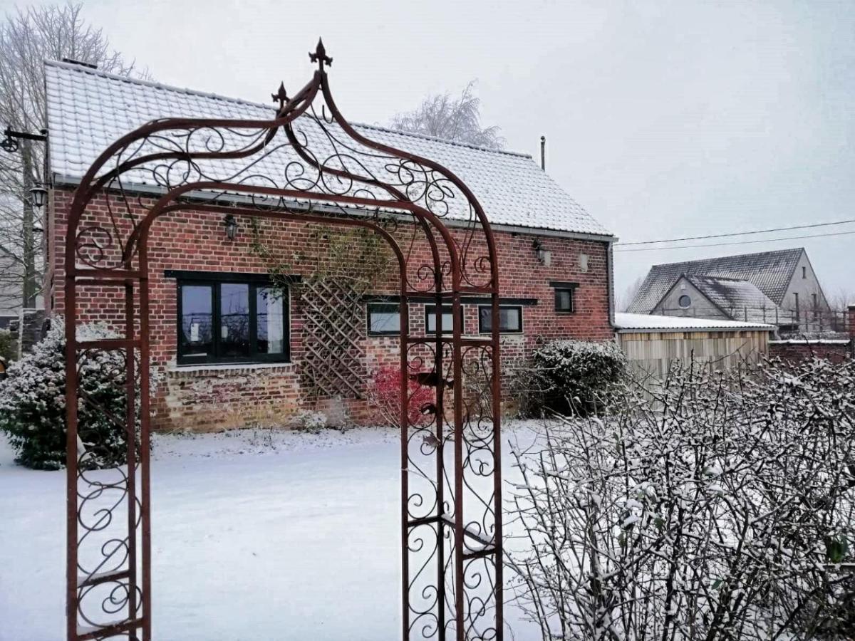 Gite Rural Les Petites Tetes Leuze-en-Hainaut Exterior foto